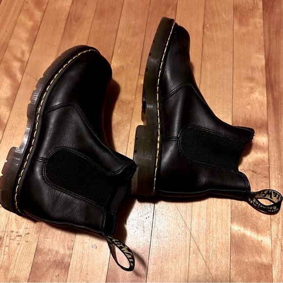 2976 Slip Resistant Leather Chelsea Boots - Picture 4 of 5